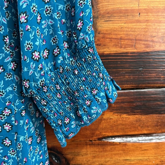 Long sleeve dress - Picture 4 of 5